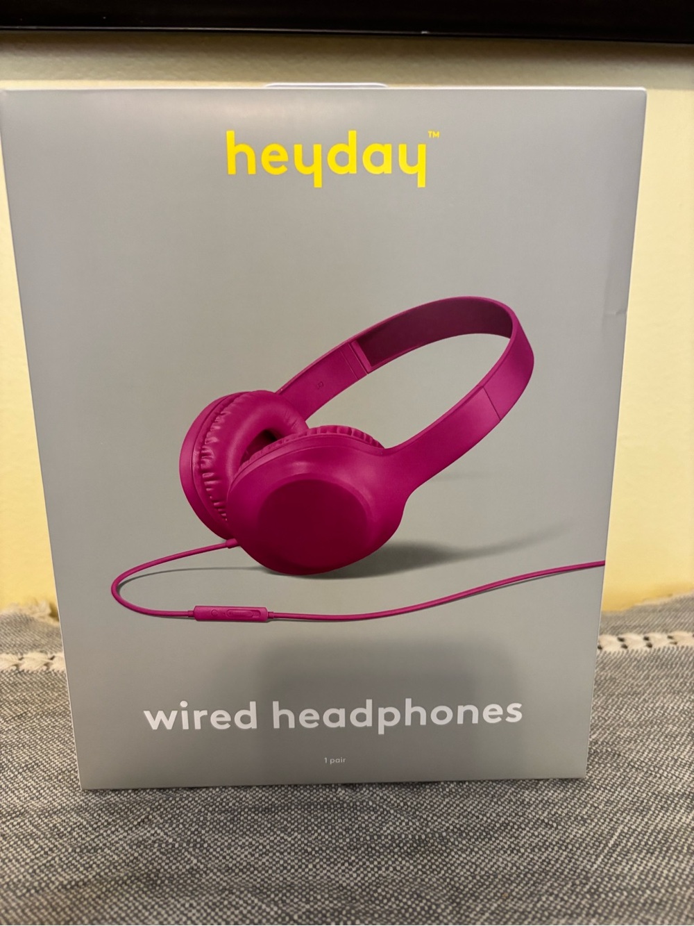 heyday Wired On-Ear Headphones - Magenta Pink